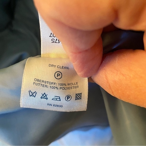 Lands End tailored jacket In periwinkle with delicate Green plaid. Beautiful. - Picture 6 of 6